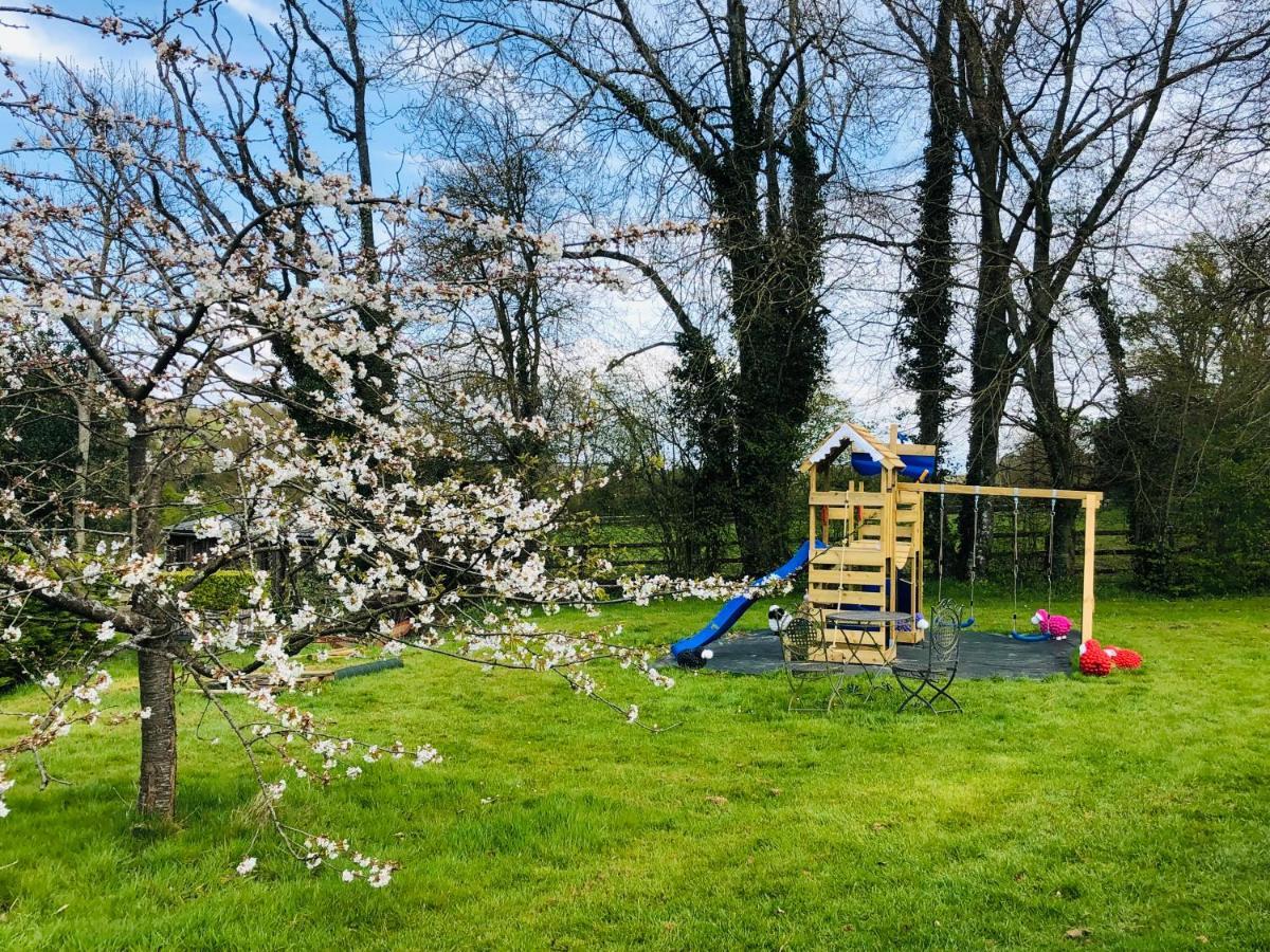 Manerbe Le Champ Des Possibles Bed & Breakfast エクステリア 写真