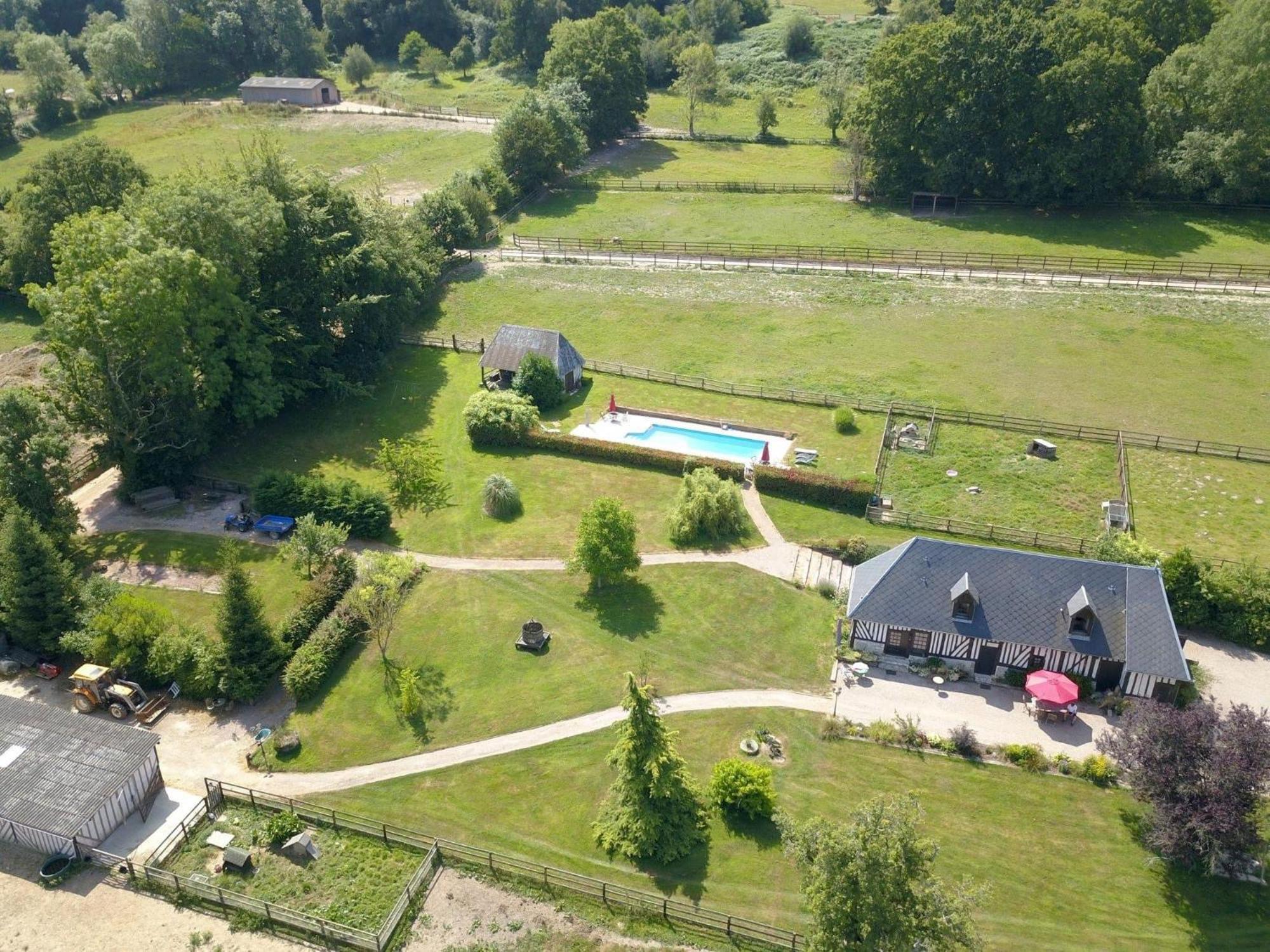 Manerbe Le Champ Des Possibles Bed & Breakfast エクステリア 写真
