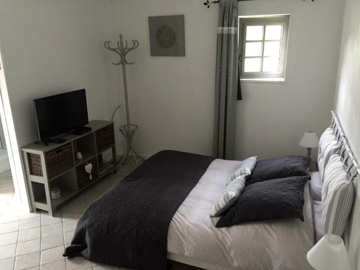 Manerbe Le Champ Des Possibles Bed & Breakfast エクステリア 写真